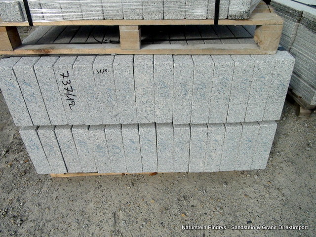 Granit Randsteine / 20 cm Höhe, Leistensteine, Bordsteine, Rasenkante
